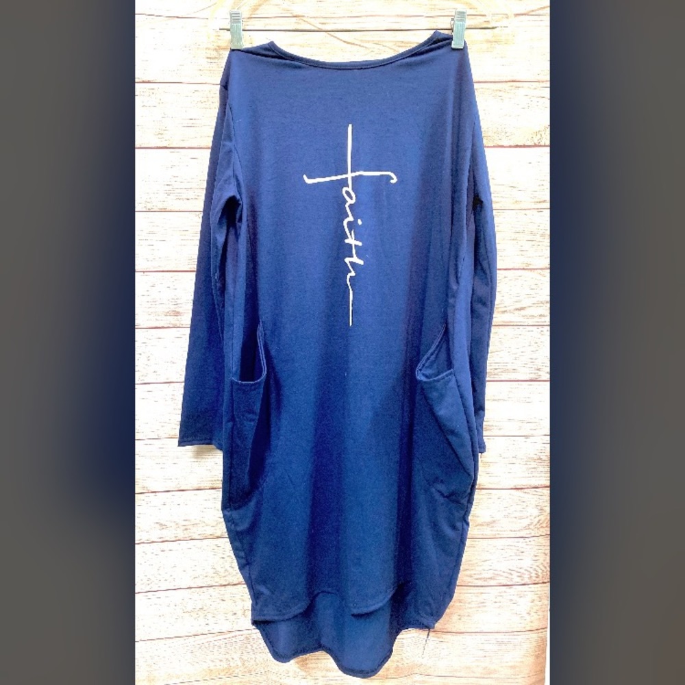 Super cute “Faith” dress with pockets Sz S